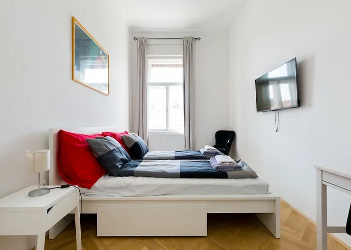Vacation In * Budapest