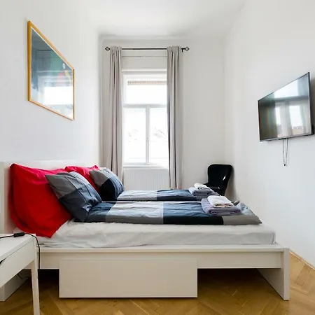 Vacation In * Budapešť